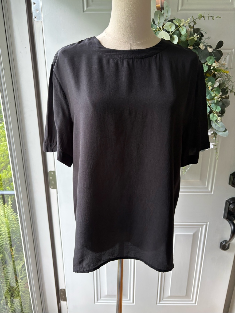 Breckenridge Vintage 90’s 100% Silk Black Blouse with Crew Neck
